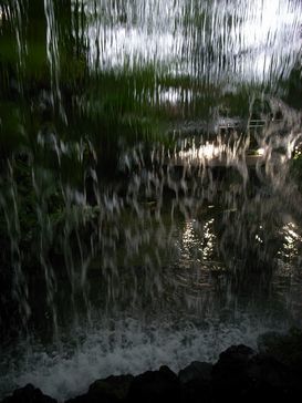 水のカーテン.jpg