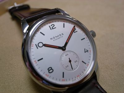 NOMOS club auto.jpg